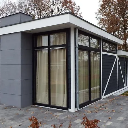 Heijendael بيت للعطل *