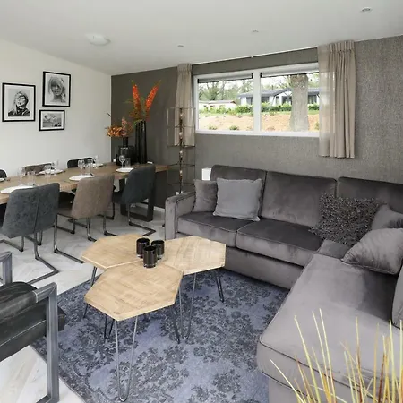 Heijendael بيت للعطل